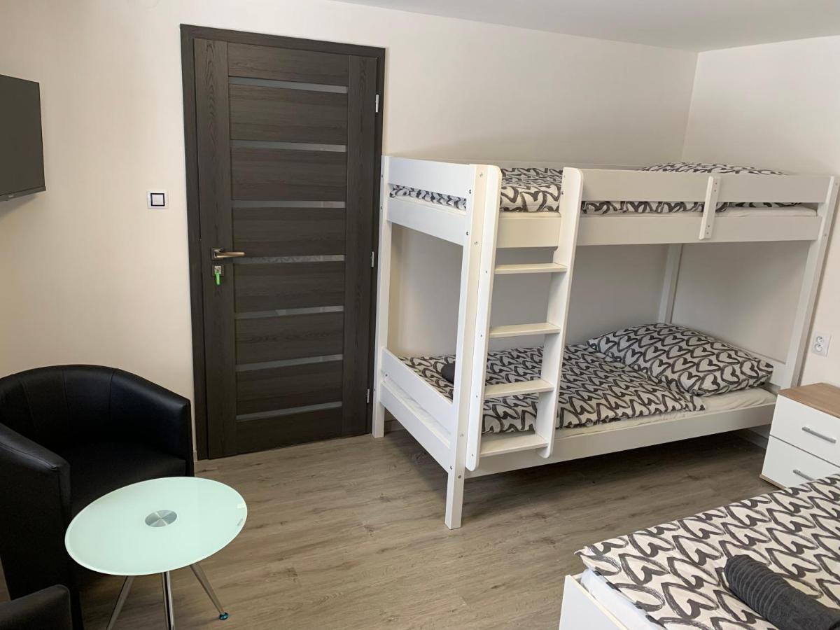 Apartman U Drahotu Pernink Εξωτερικό φωτογραφία
